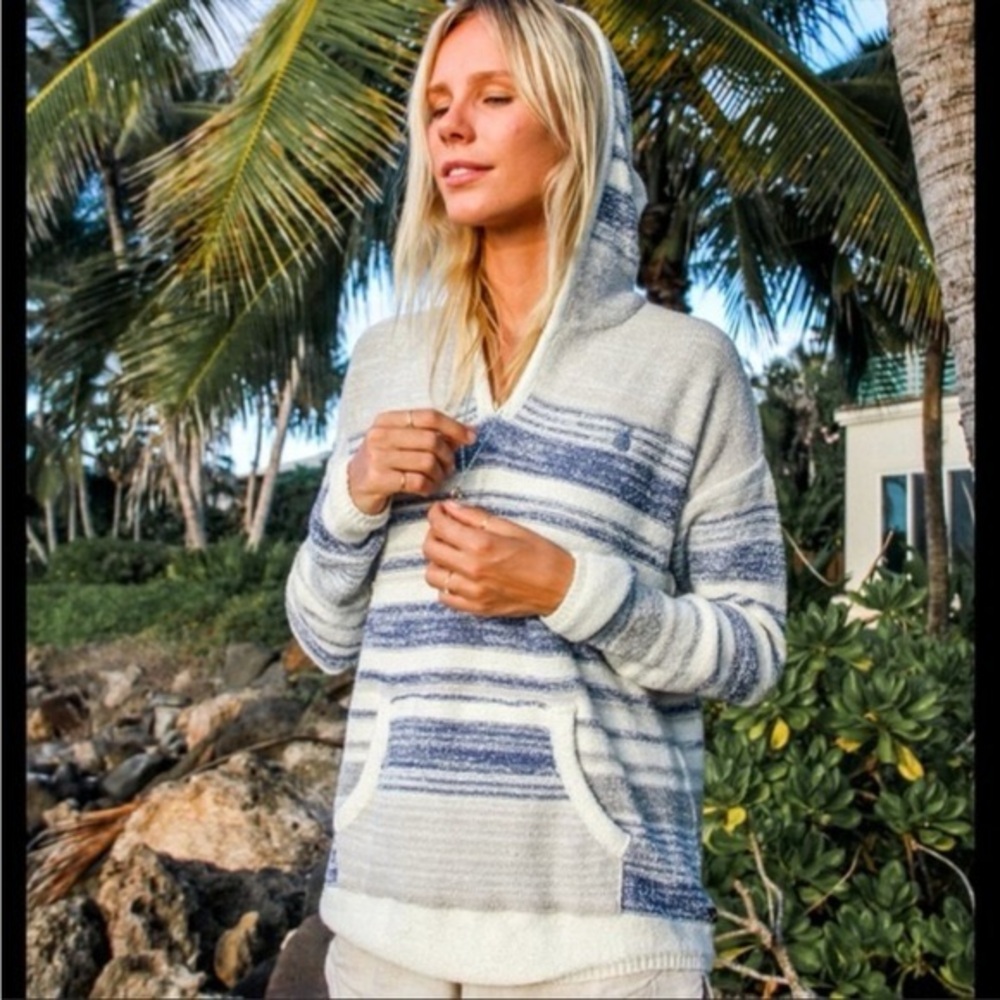 Lira Baja Pina Gray Blue‎ Striped Textured Beachy Knit Sweater Hoodie Small
